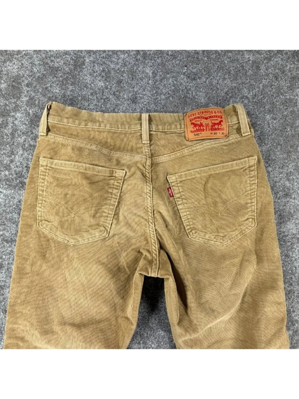 Vintage Levi's 541 Athletic Taper Corduroy Pants Mens 30x30 Tan Stretch Low Rise